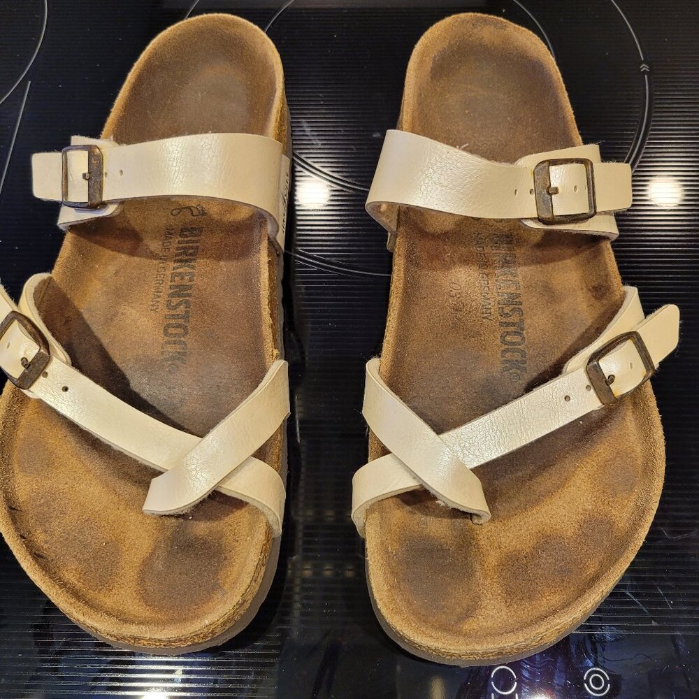 Birkenstock Beige Toe Strap Sandal-Women 8 /Men 6 /Euro 39